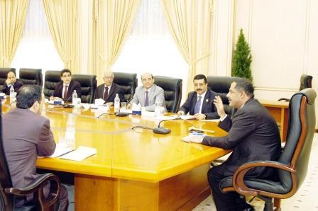 اجتماع اللجنة العليا لتسويق النفط الخام برئاسة د. مجور أمس